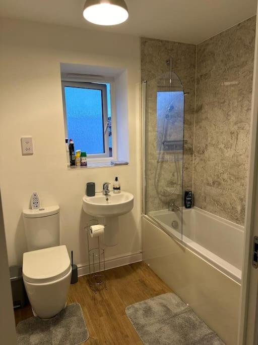 Apartment Kent Entire Close To The