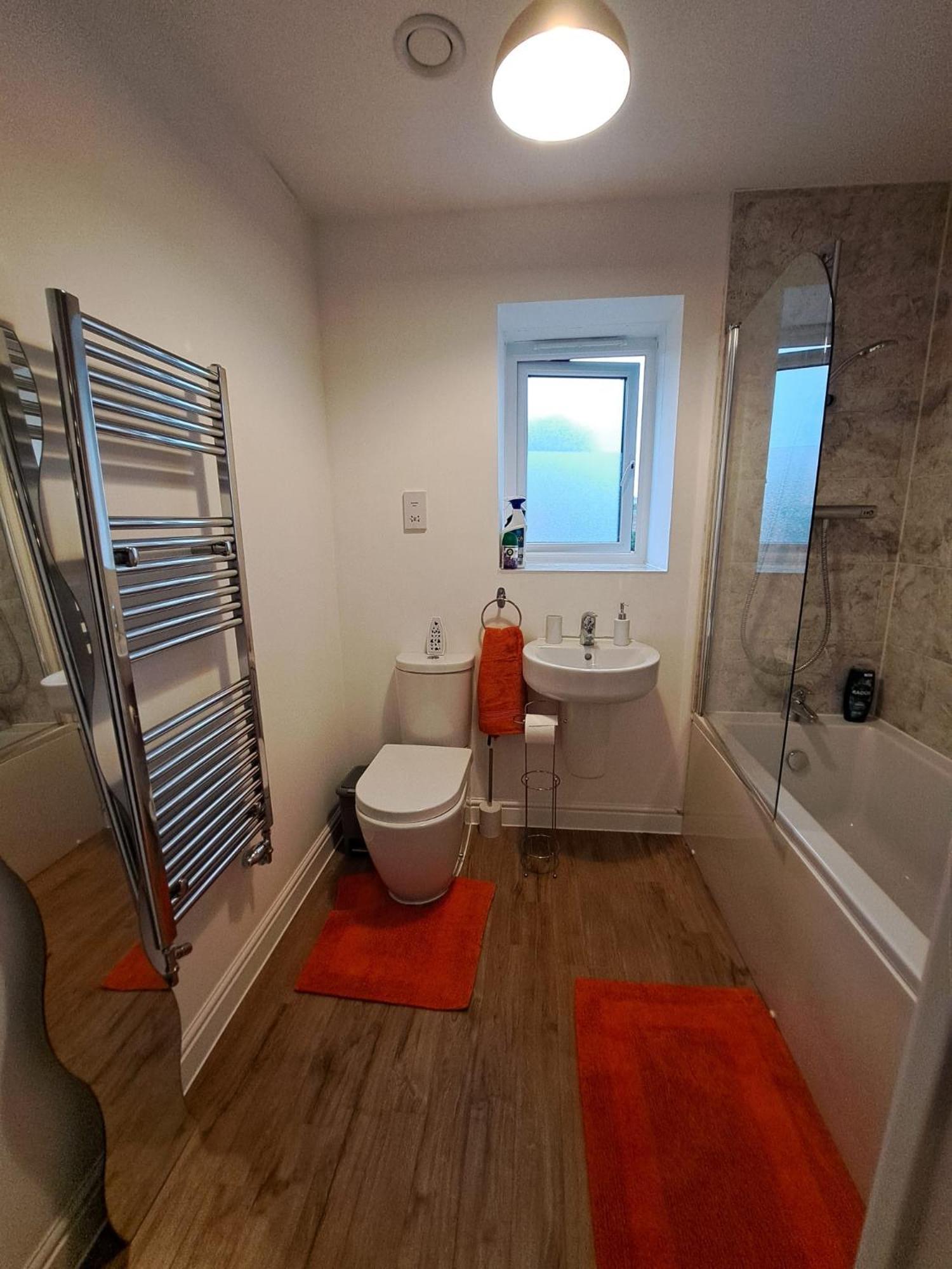 Kent Entire Close To The Apartment Sittingbourne